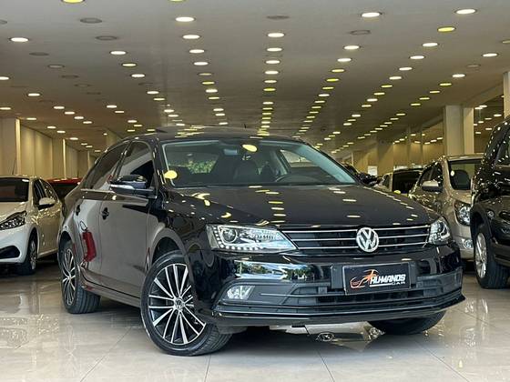 VOLKSWAGEN JETTA 2.0 TSI HIGHLINE 211CV GASOLINA 4P TIPTRONIC